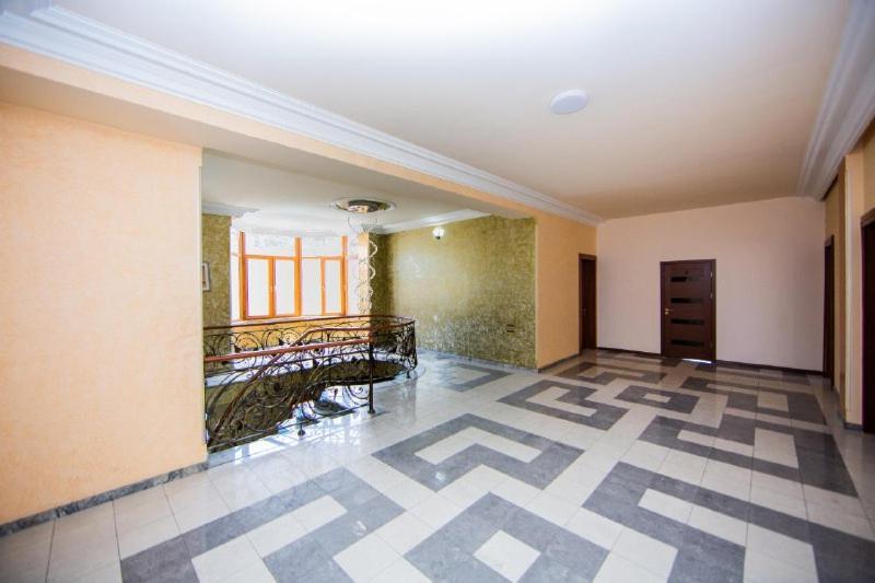 Centre Hotel-Hostel Ереван Экстерьер фото