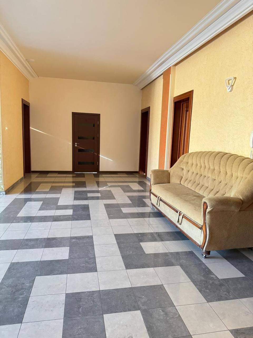 Centre Hotel-Hostel Ереван Экстерьер фото